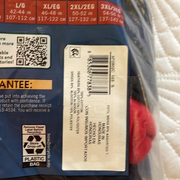 Brand New- pack of 6 Crew Neck t-Shirts - Picture 4 of 4